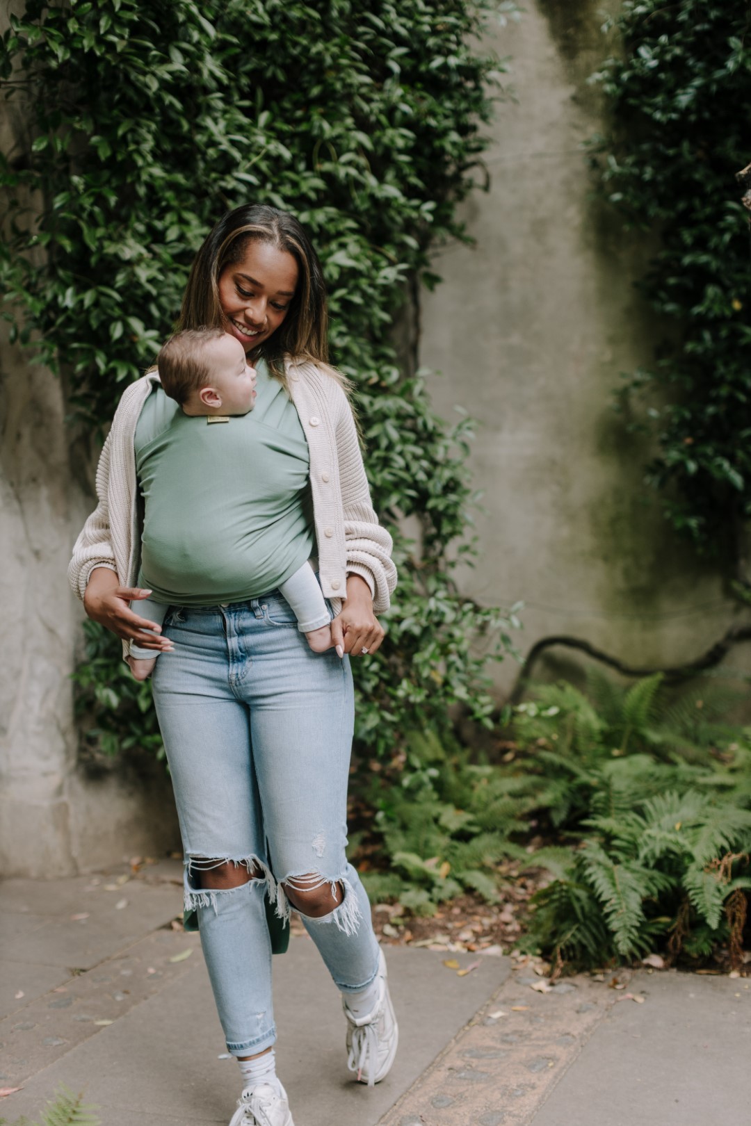 Nešioklė Boba Wrap Sage Green