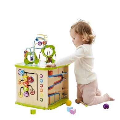 HAPE medinis lavinamasis veiklos kubas Little Animals E1810 nuo 12 mėn.