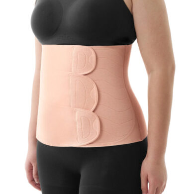 Momcozy Oyster Pink pogimdyminis pilvo diržas uždėtas ant moters liemens